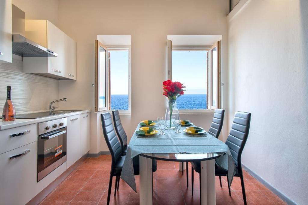 Panoramic Bastioni Sea View Apartment Alghero Bagian luar foto