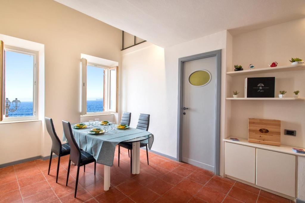 Panoramic Bastioni Sea View Apartment Alghero Bagian luar foto
