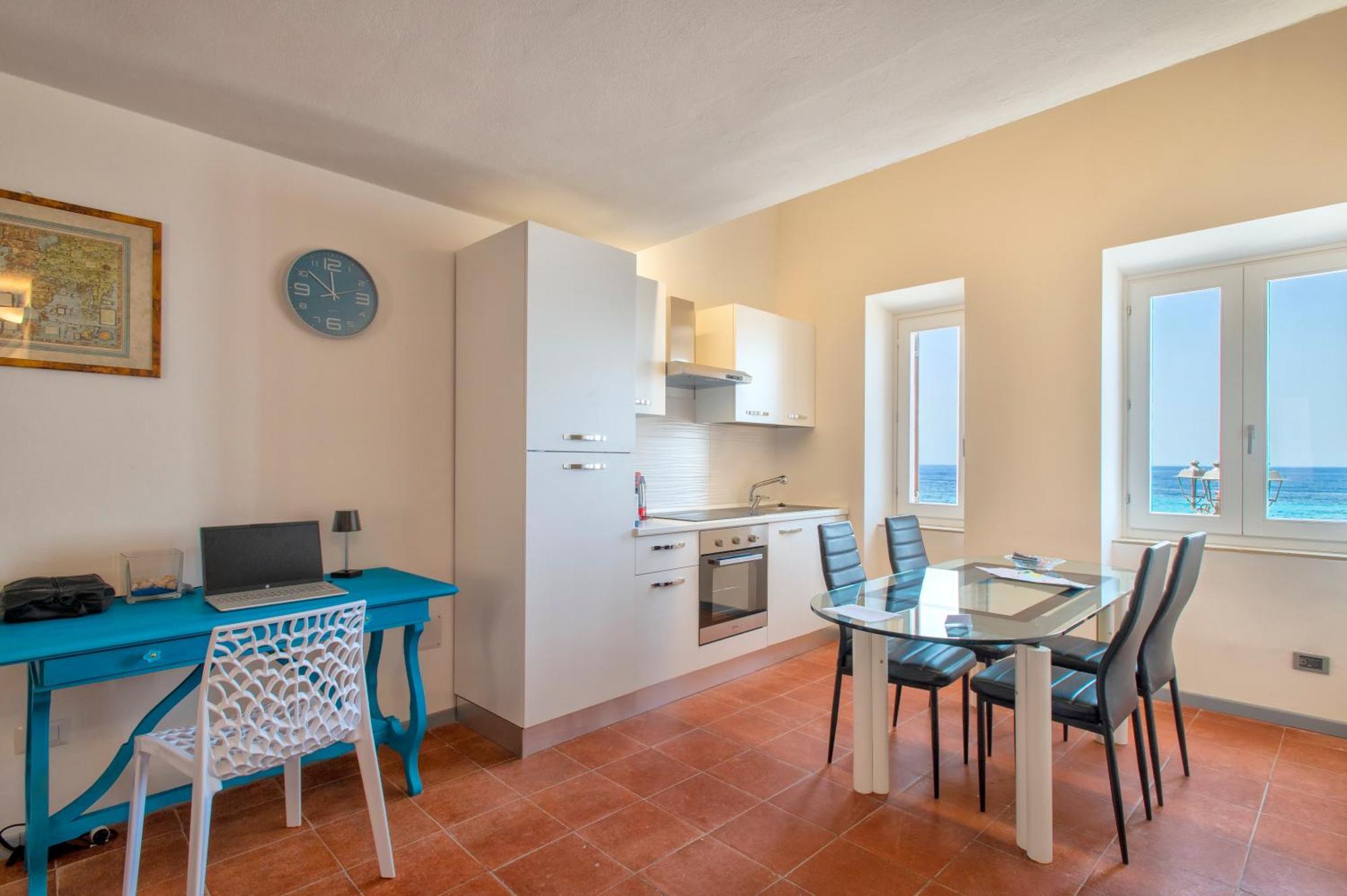 Panoramic Bastioni Sea View Apartment Alghero Bagian luar foto