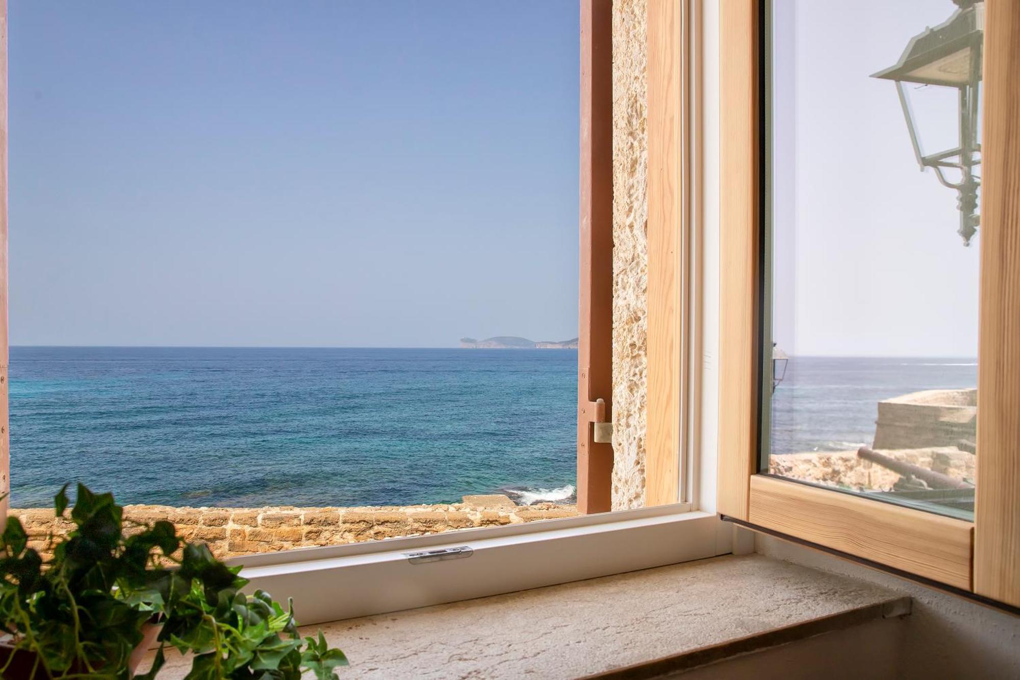 Panoramic Bastioni Sea View Apartment Alghero Ruang foto